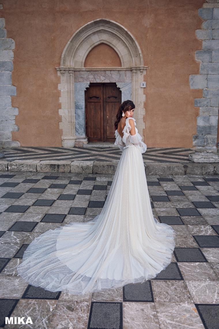 Весільна сукня  Mika "Anna Sposa"  ̶1̶8̶ ̶2̶0̶0̶ ̶г̶р̶н̶.̶  12 000 гривень.