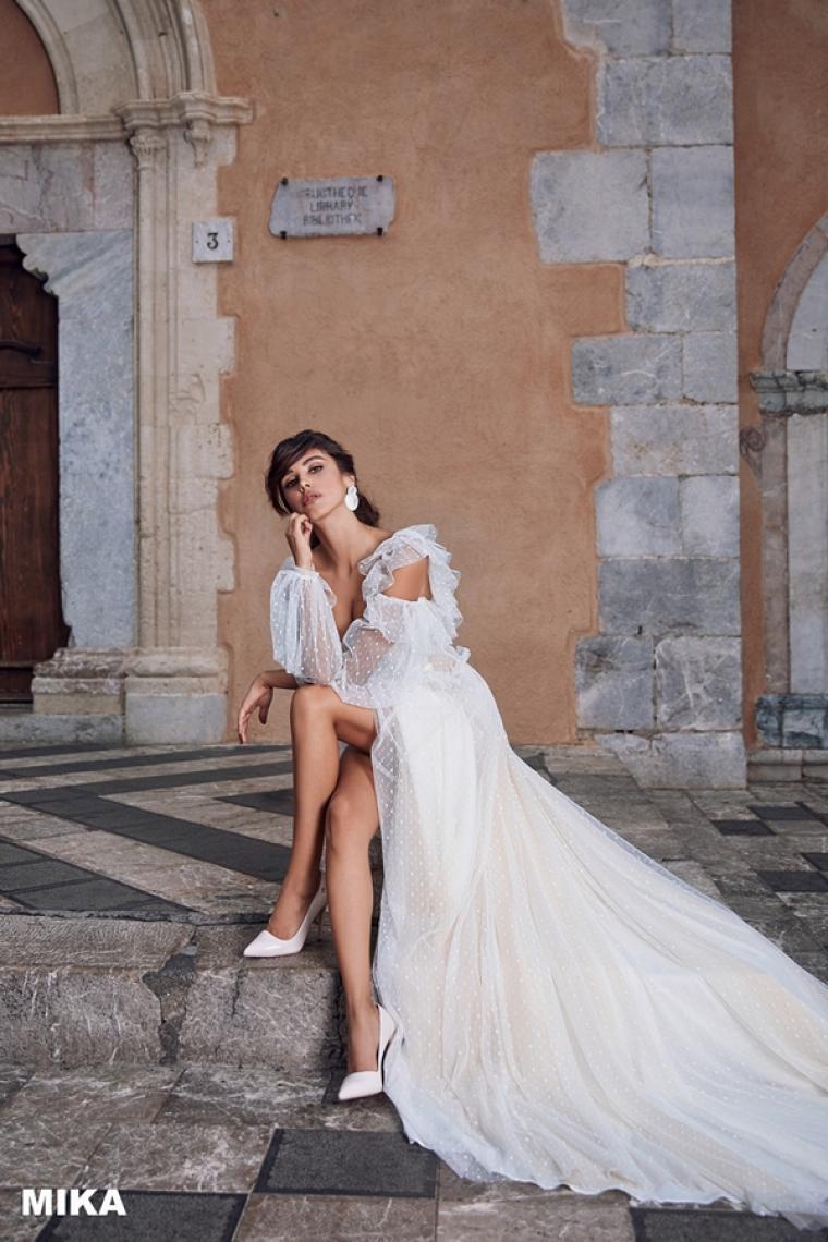 Весільна сукня  Mika "Anna Sposa"  ̶1̶8̶ ̶2̶0̶0̶ ̶г̶р̶н̶.̶  12 000 гривень.