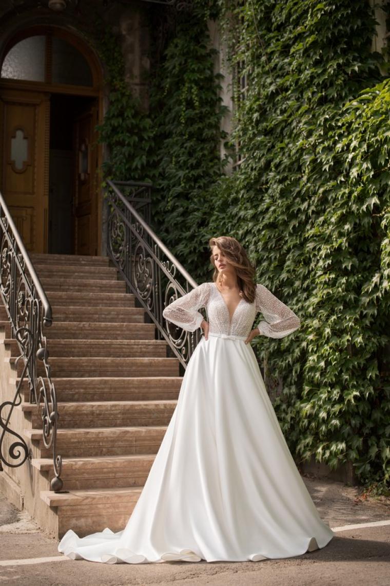 Весільна сукня Tanya Grig  "Ariana" 24 500 гривень. 